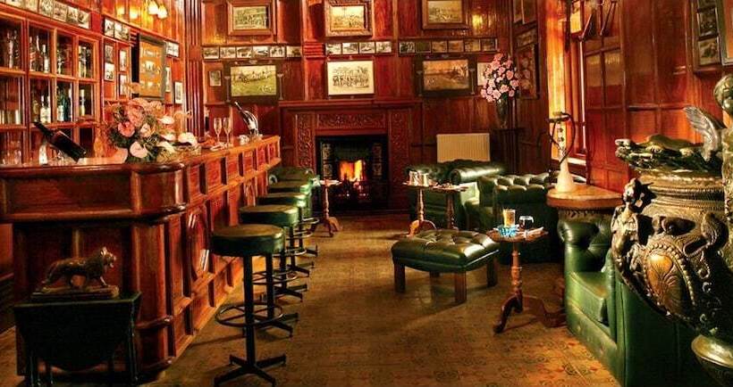 בית מלון כפרי Welcomheritage Fernhills Royal Palace