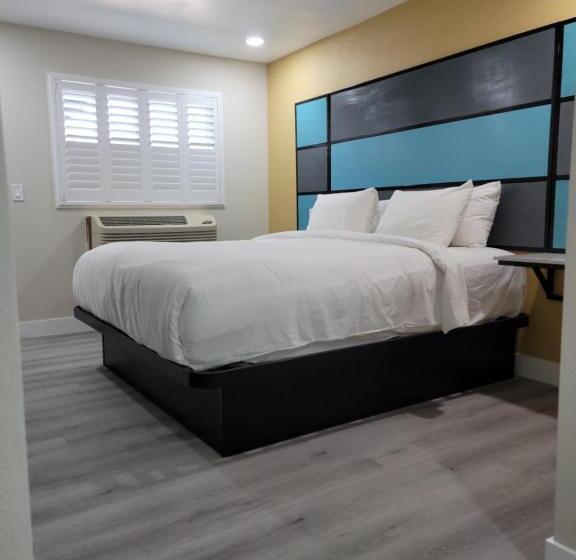 Quality Inn Victorville   Hesperia I 15