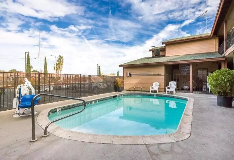 Quality Inn Victorville Hesperia I 15