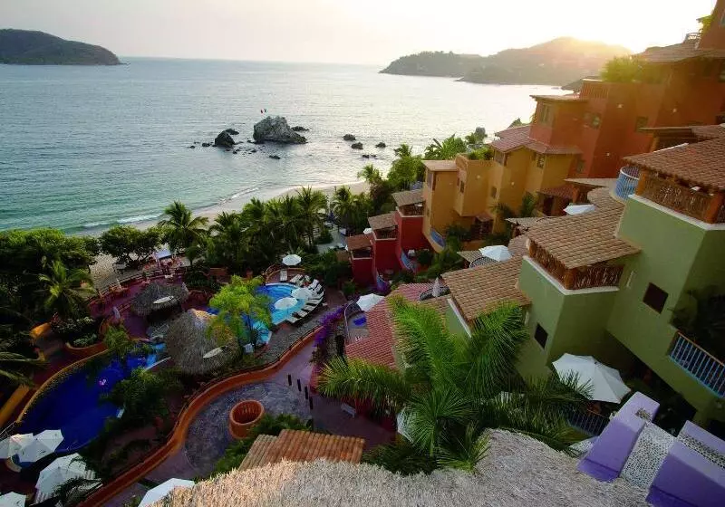 استراحتگاه Hilton Grand Vacations Club Zihuatanejo