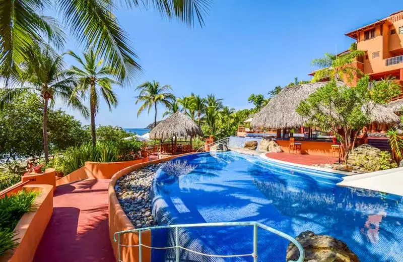 استراحتگاه Hilton Grand Vacations Club Zihuatanejo