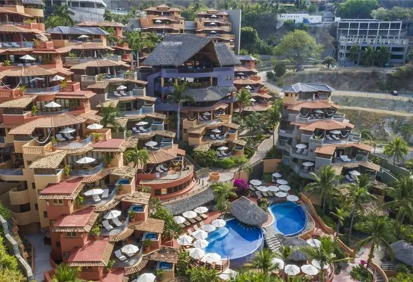 リゾートホテル Hilton Grand Vacations Club Zihuatanejo