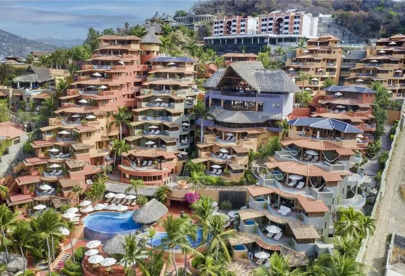 リゾートホテル Hilton Grand Vacations Club Zihuatanejo