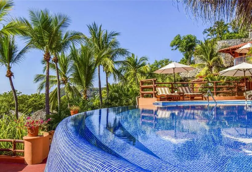 リゾートホテル Hilton Grand Vacations Club Zihuatanejo