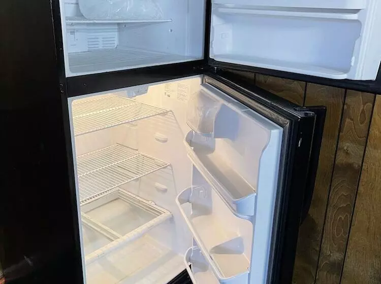 Hotelli Wildflower Inn & Rv Park