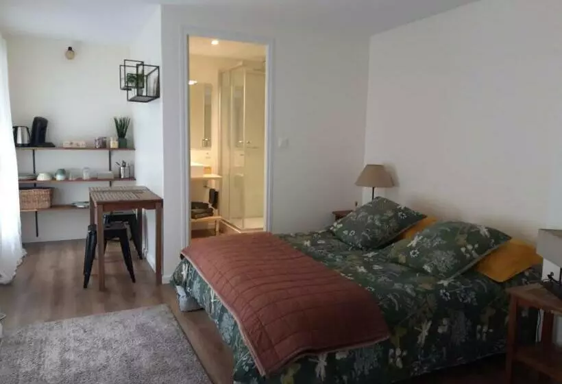 Majatalo Agréables Chambres Indépendantes   Coutances Centre