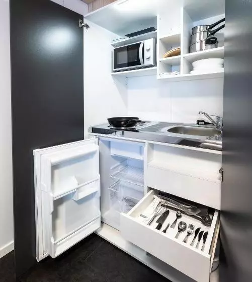Boardinghouselandau