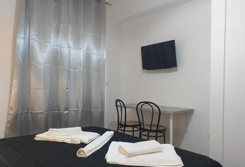 ペンション Bernini Self Check In   Accesso Autonomo