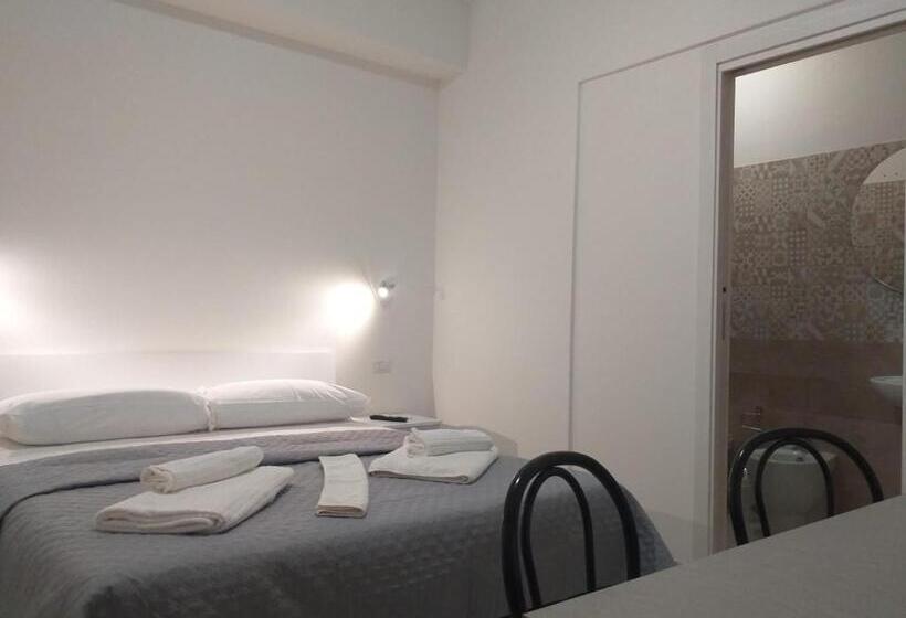 ペンション Bernini Self Check In   Accesso Autonomo