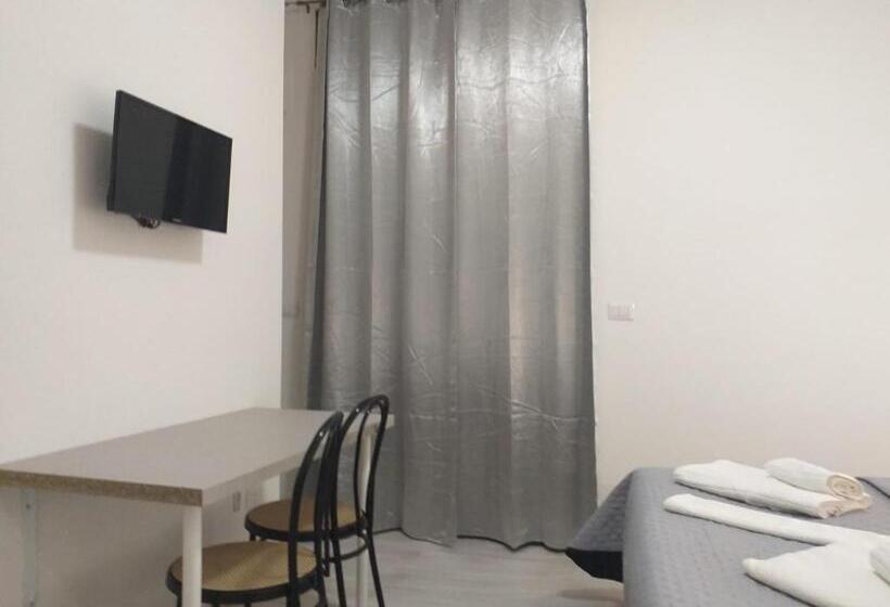 ペンション Bernini Self Check In   Accesso Autonomo