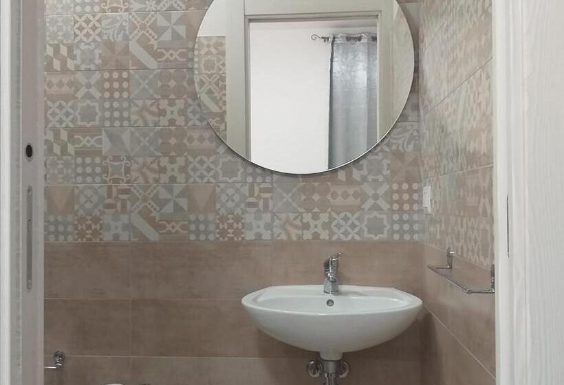 ペンション Bernini Self Check In   Accesso Autonomo