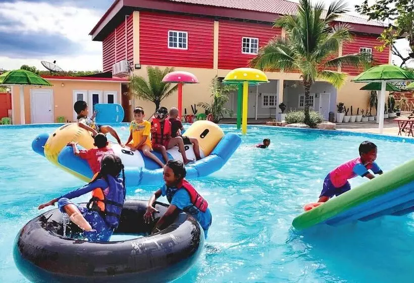 Trang Villa Hotel And Water Park