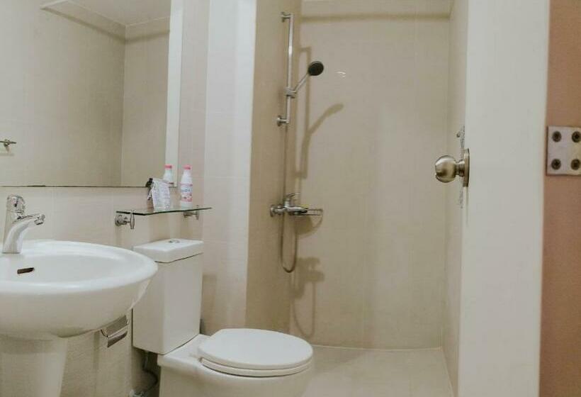 Azure Urban Oriental Suites Condo Staycation