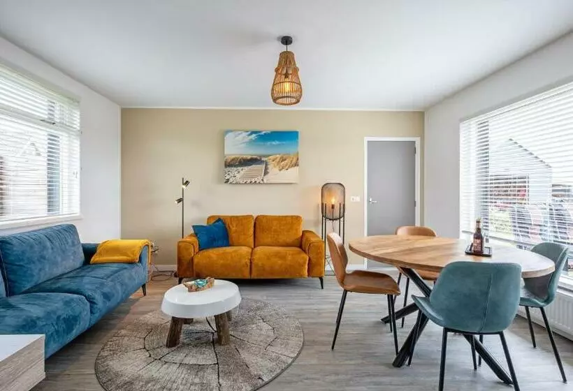 Aamiaismajoitus (B&B) Wulpenweid Bed & Parking