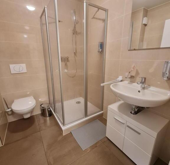 Check Inn Hotels Offenbach