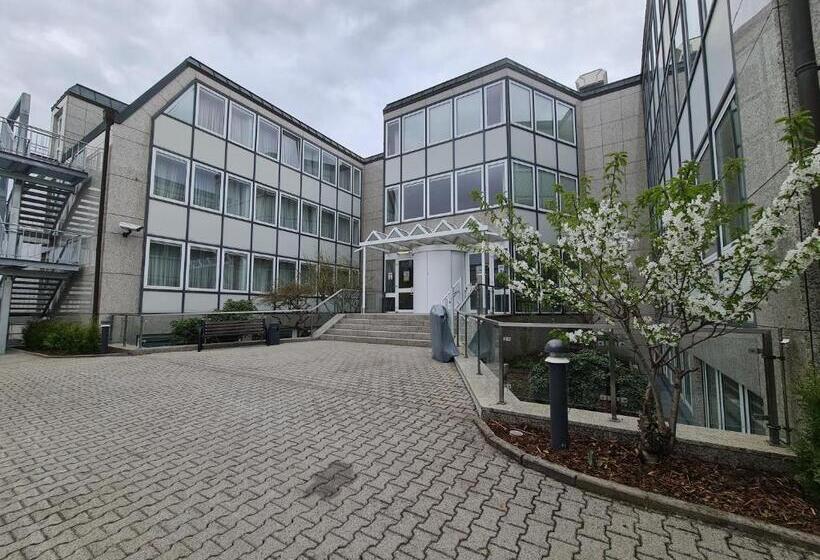 Check Inn Hotels Offenbach