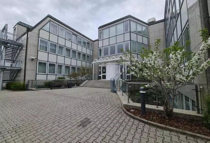 Check Inn Hotels   Offenbach