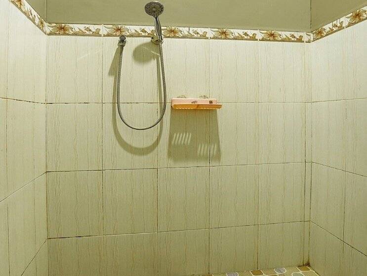 酒店 Oyo Homes 91132 Desa Wisata Kalipucang