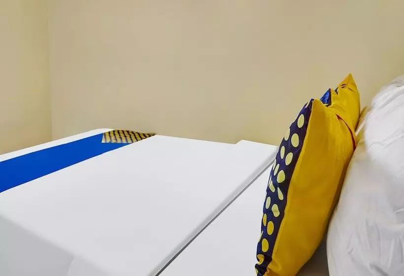 Hotelli Oyo Homes 91132 Desa Wisata Kalipucang