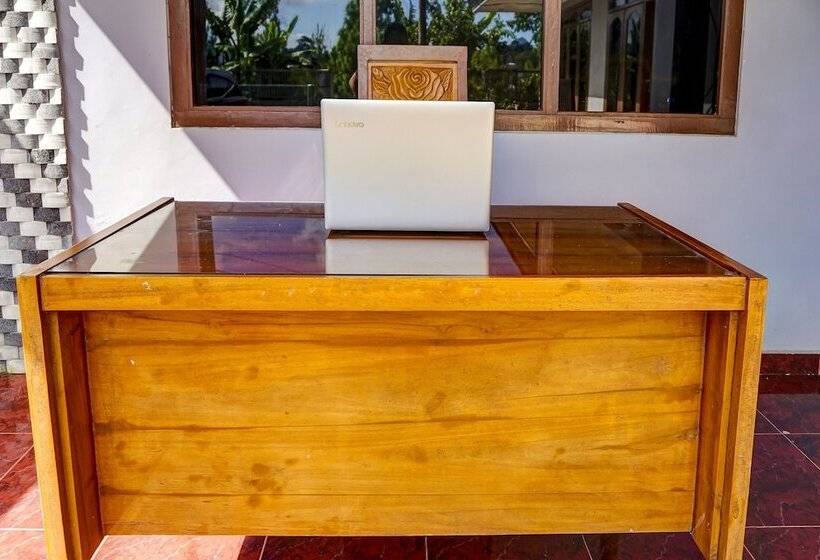 酒店 Oyo Homes 91132 Desa Wisata Kalipucang