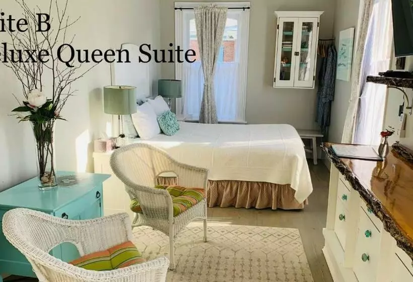 ペンション The 1885 Suites