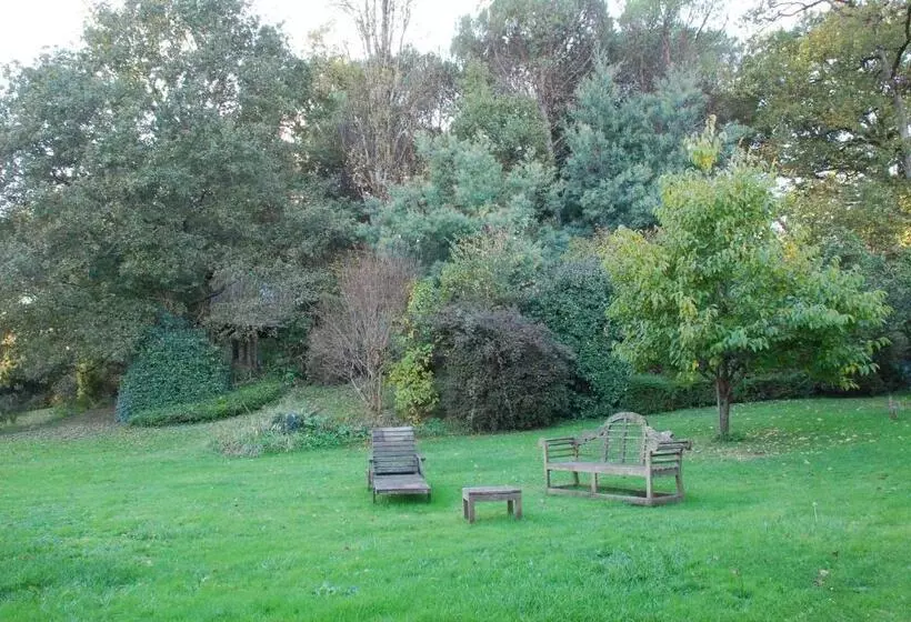 Aamiaismajoitus (B&B) Château Le Baudou