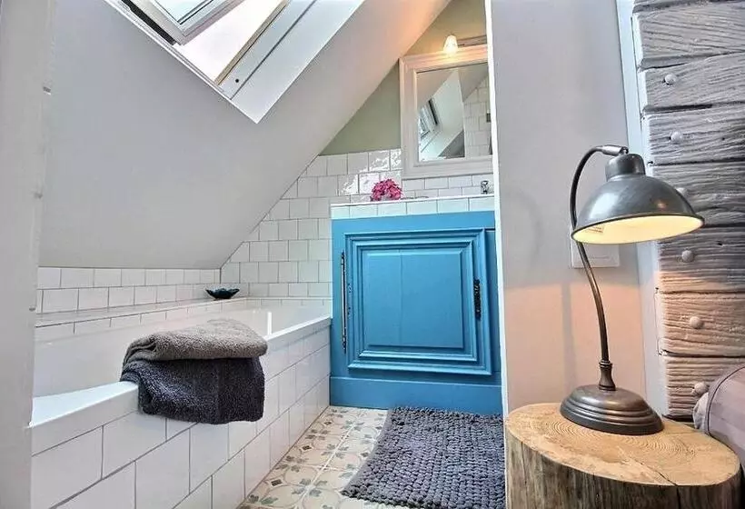 ベッドアンドブレックファースト La Chambre Du Capitaine