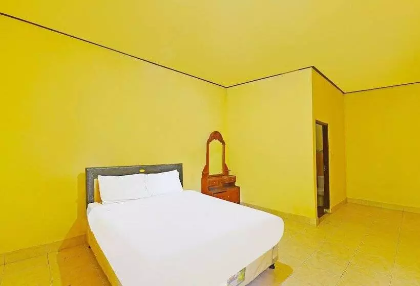 ホテル Oyo 91100 Pondok Kusuma Wisata