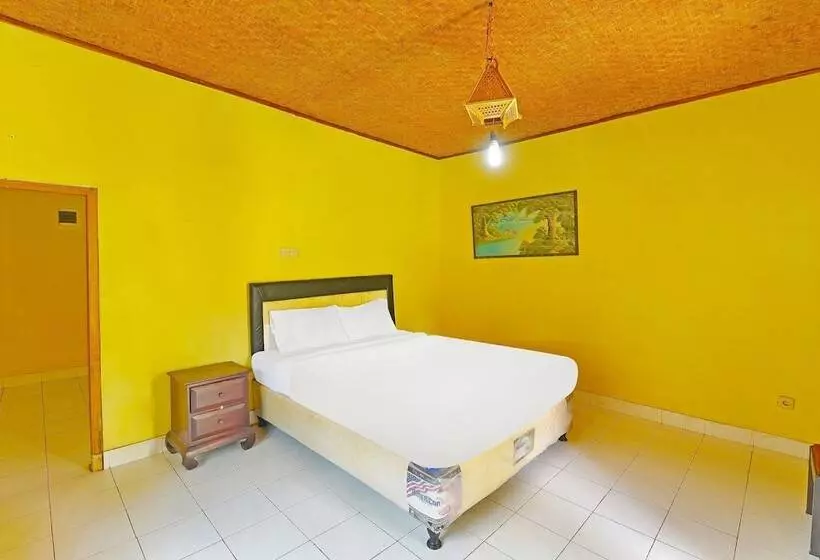ホテル Oyo 91100 Pondok Kusuma Wisata