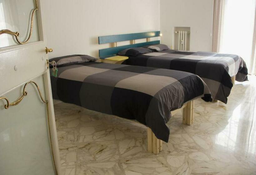 پانسیون Apple Guest House