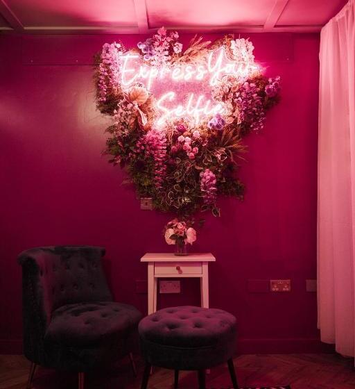 The Ultimate Hen Suite With Bar & Makeup Room