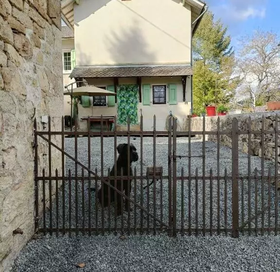 Aamiaismajoitus (B&B) L Oustal