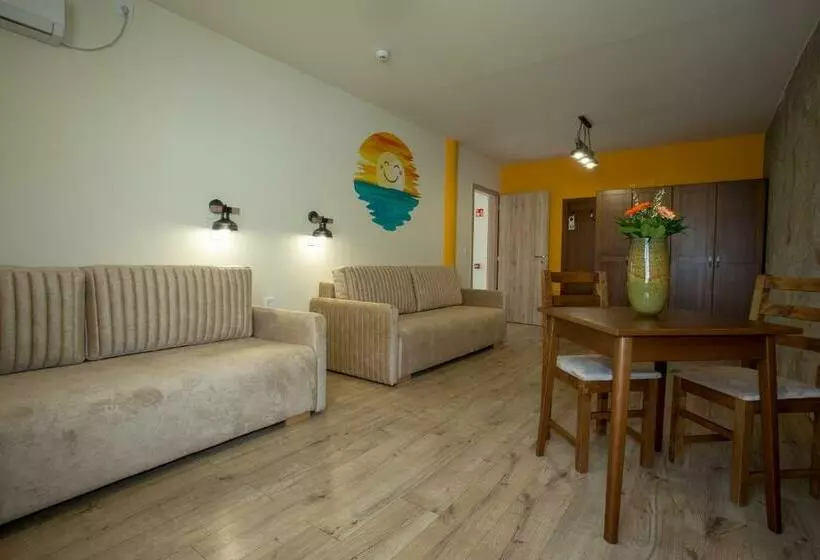 ベッドアンドブレックファースト Viktor Bor  és Vendégház