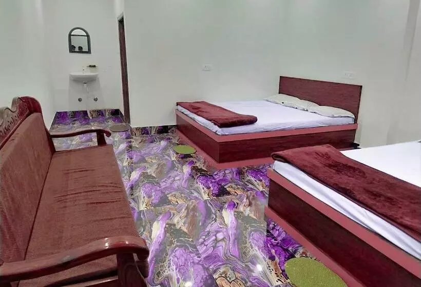 Hotelli Oyo 87411  Parinay Vatika