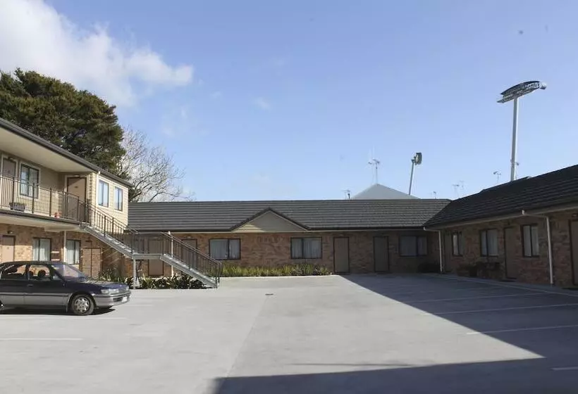 Arena Court Motel