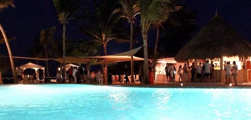Billionaire Resort & Retreat