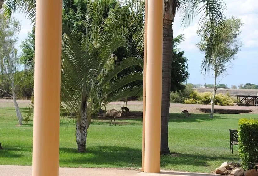 ホテル Albert Park Motor Inn King Beds Pool Shaded Parking