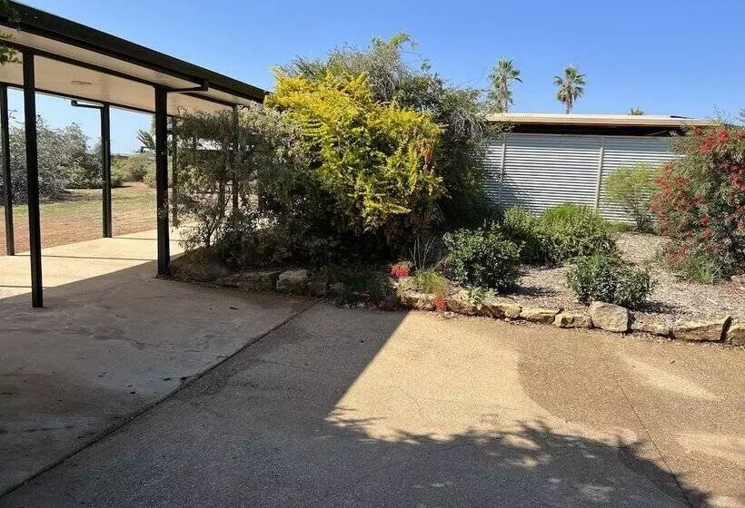 ホテル Albert Park Motor Inn King Beds Pool Shaded Parking