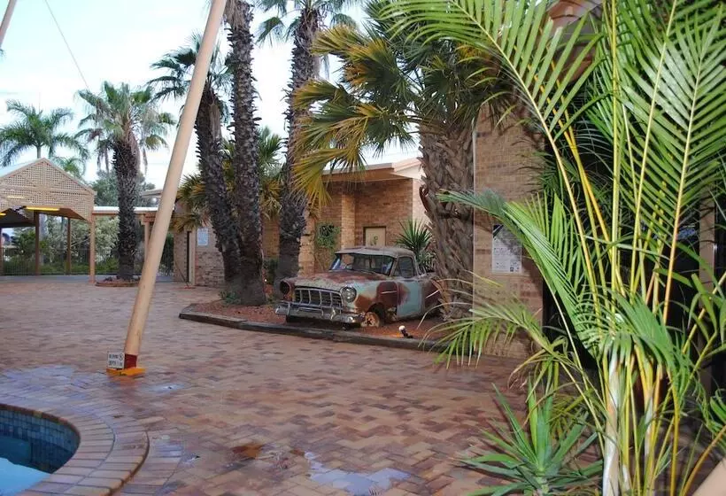 ホテル Albert Park Motor Inn King Beds Pool Shaded Parking