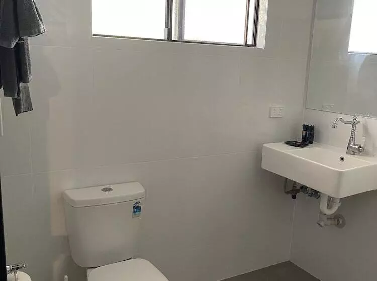 ホテル Albert Park Motor Inn King Beds Pool Shaded Parking