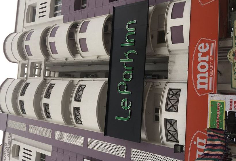 ホテル Crescent Inn