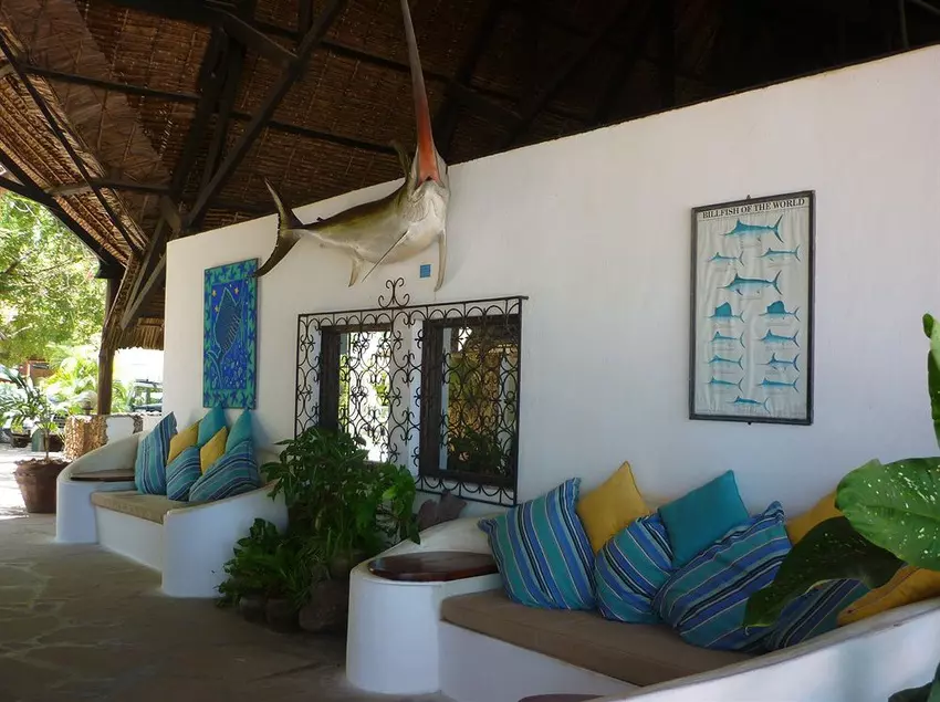 هتل Driftwood Beach Club