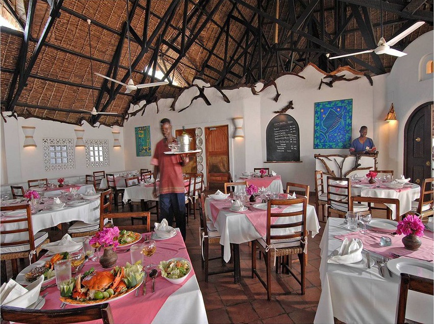 酒店 Driftwood Beach Club