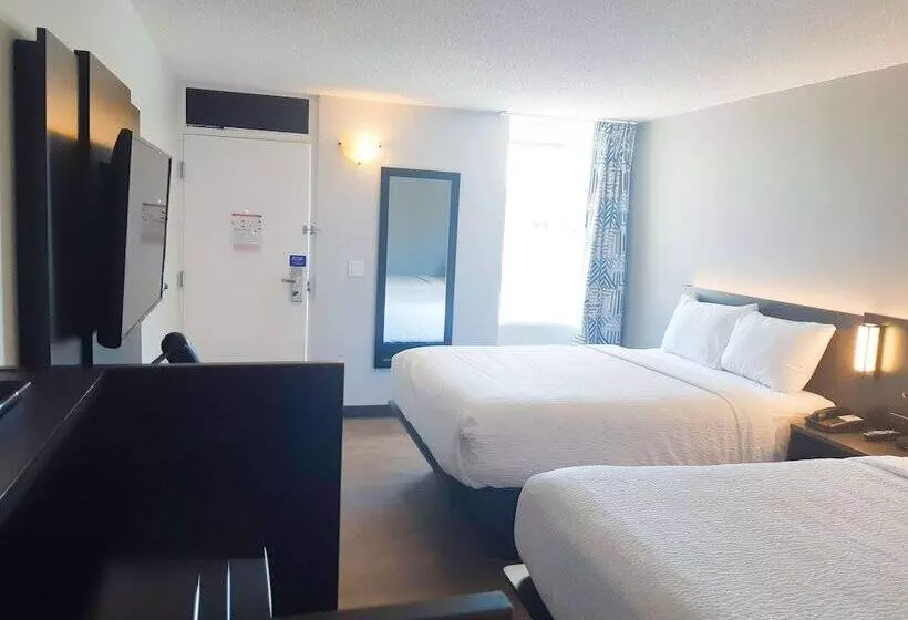 Motel 6 Brooks Ab