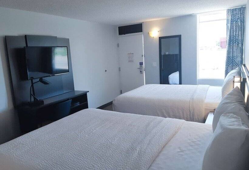 Motel 6 Brooks Ab