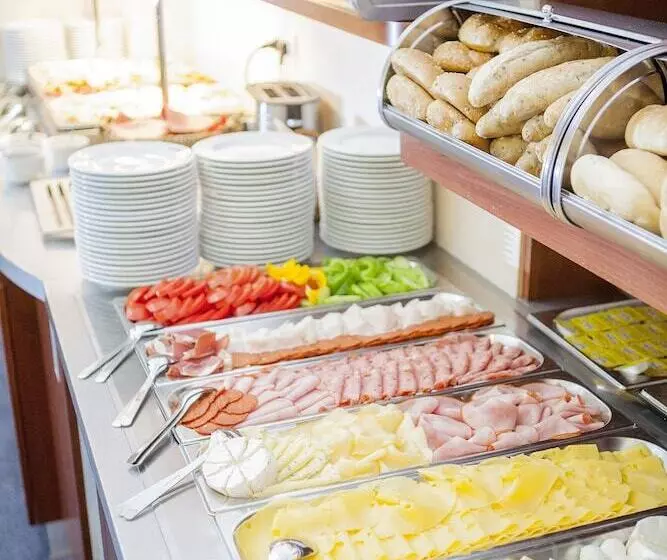 هتل Francis Palace