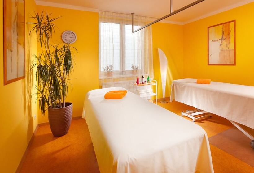 酒店 Francis Palace