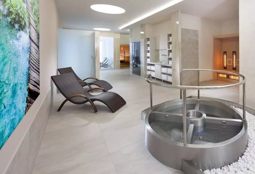 هتل Francis Palace