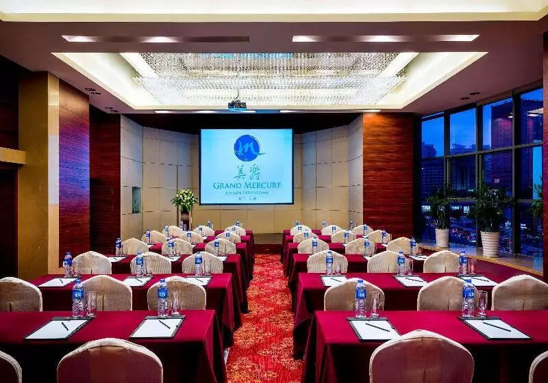 Hotelli Grand Mercure Xiamen Downtown Free Welcome Fruit & Metro Station