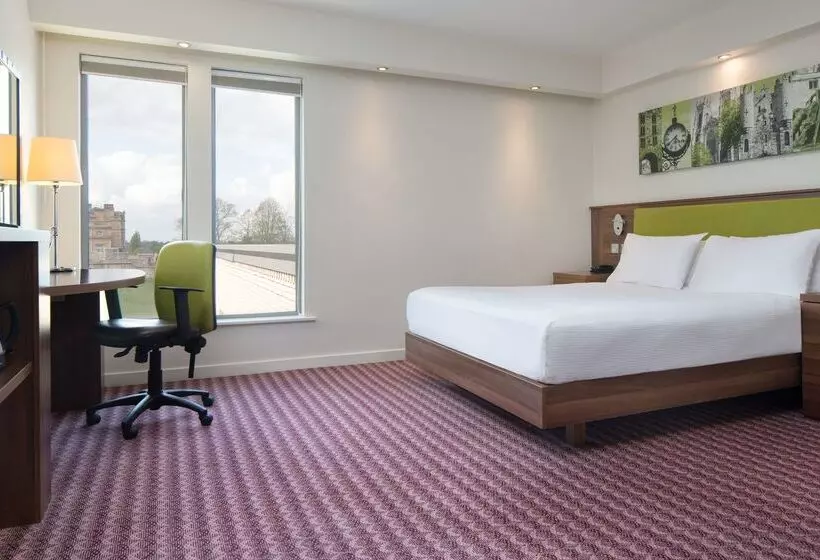 هتل Hampton By Hilton York